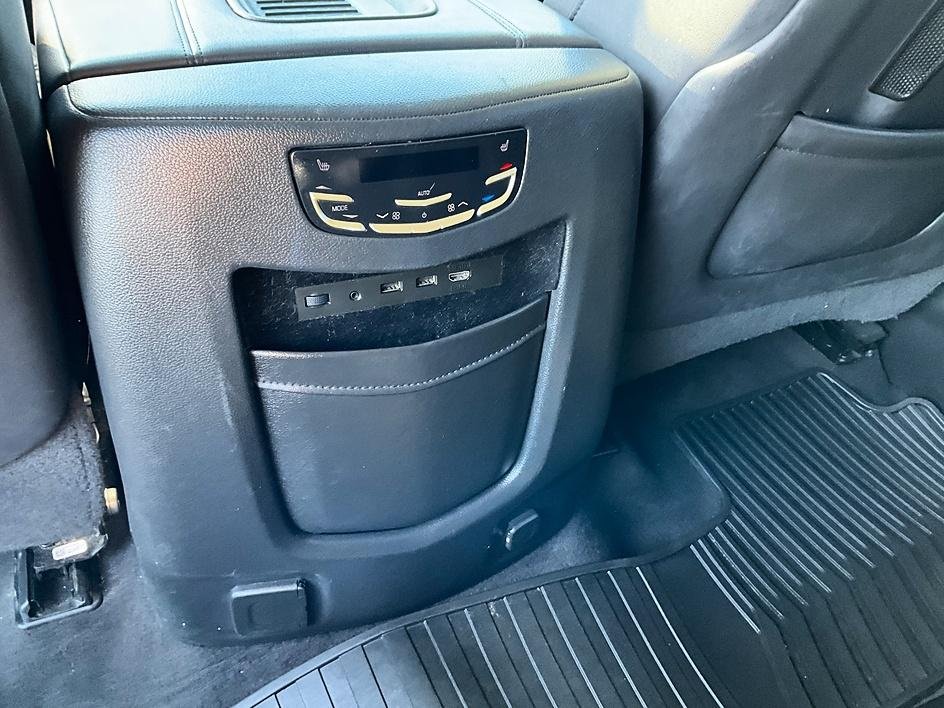 Used 2020 White Cadillac Luxury image 29
