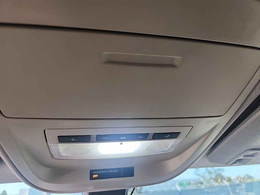 Used 2016 Laser Blue Chevrolet Z71 image 25