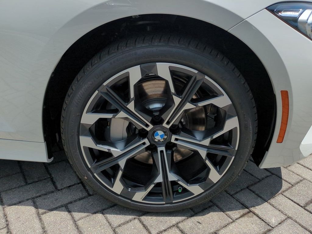 New 2026 Alpine White BMW 330i xDrive image 11
