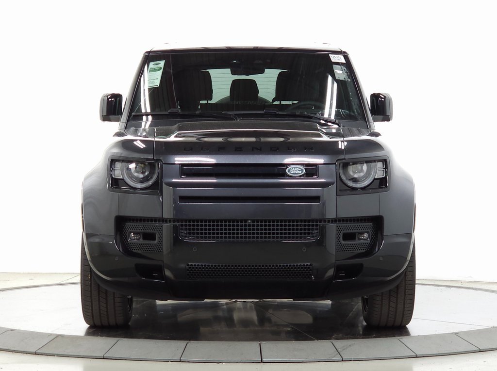 2025 LAND ROVER DEFENDER - Image 9