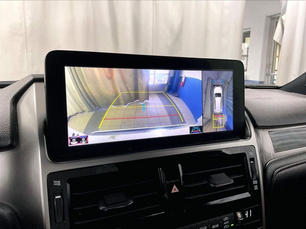 Used 2023 White Lexus 460 Luxury image 23