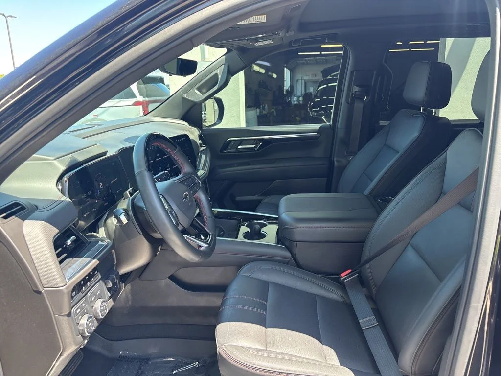 Used 2025 Gray Chevrolet RST image 16