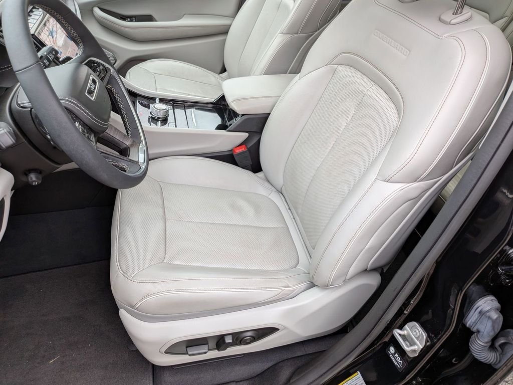 Used 2023 Black Jeep Overland image 27