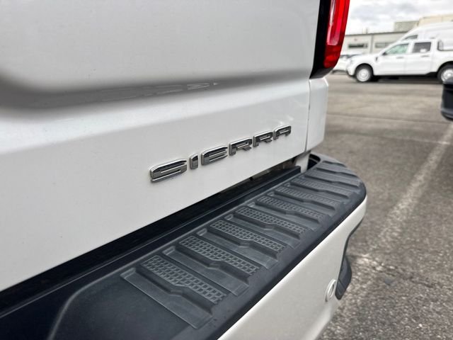 Used 2019 White Frost GMC Denali image 11