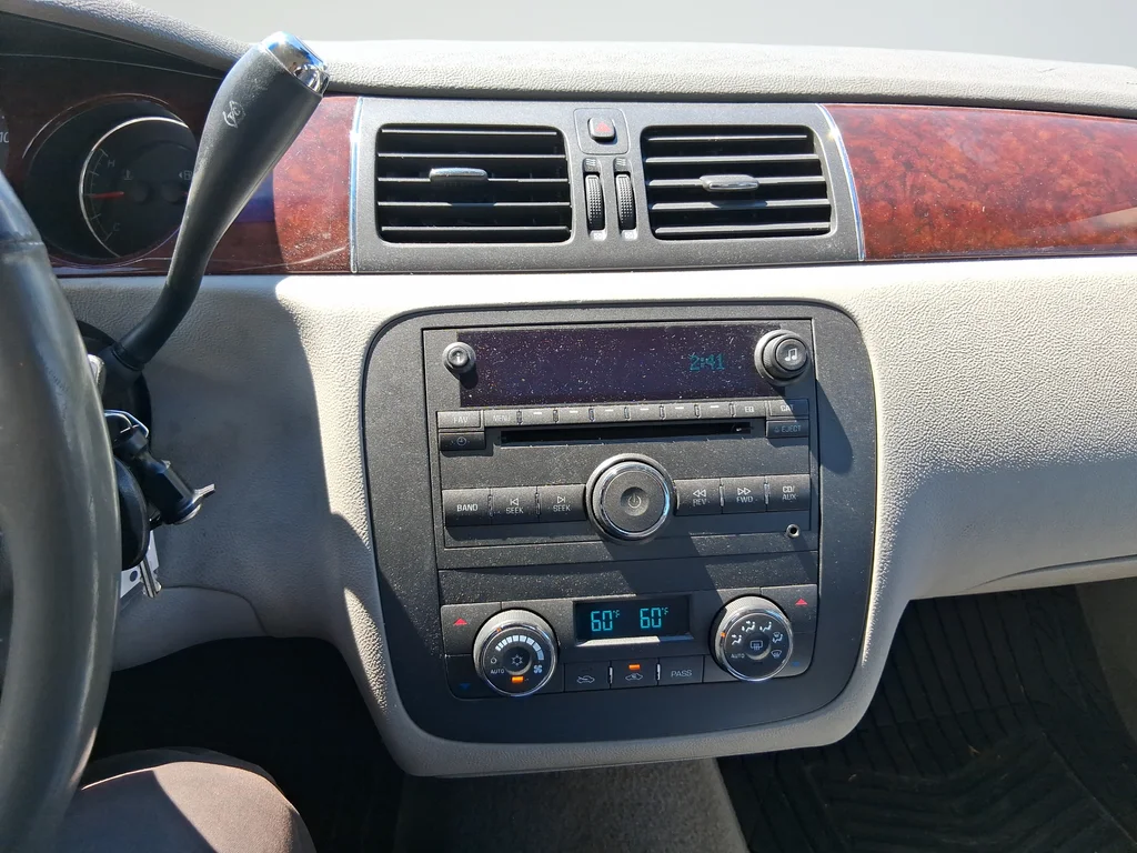 Used 2007 Red Buick CXL image 13
