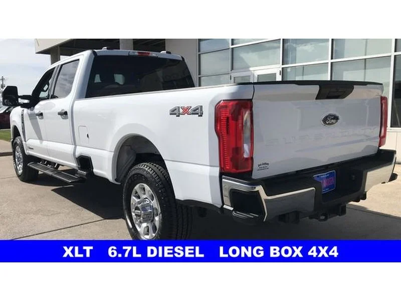 Certified Used 2024 Oxford White Ford XLT image 21