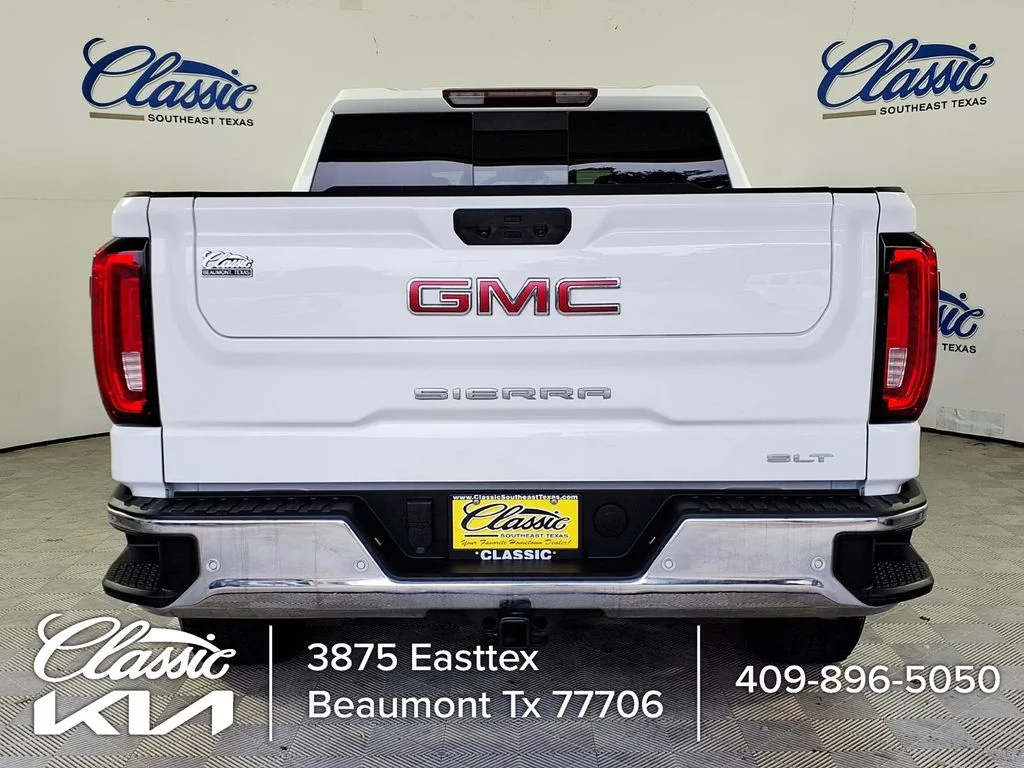 Used 2024 White GMC SLT image 4