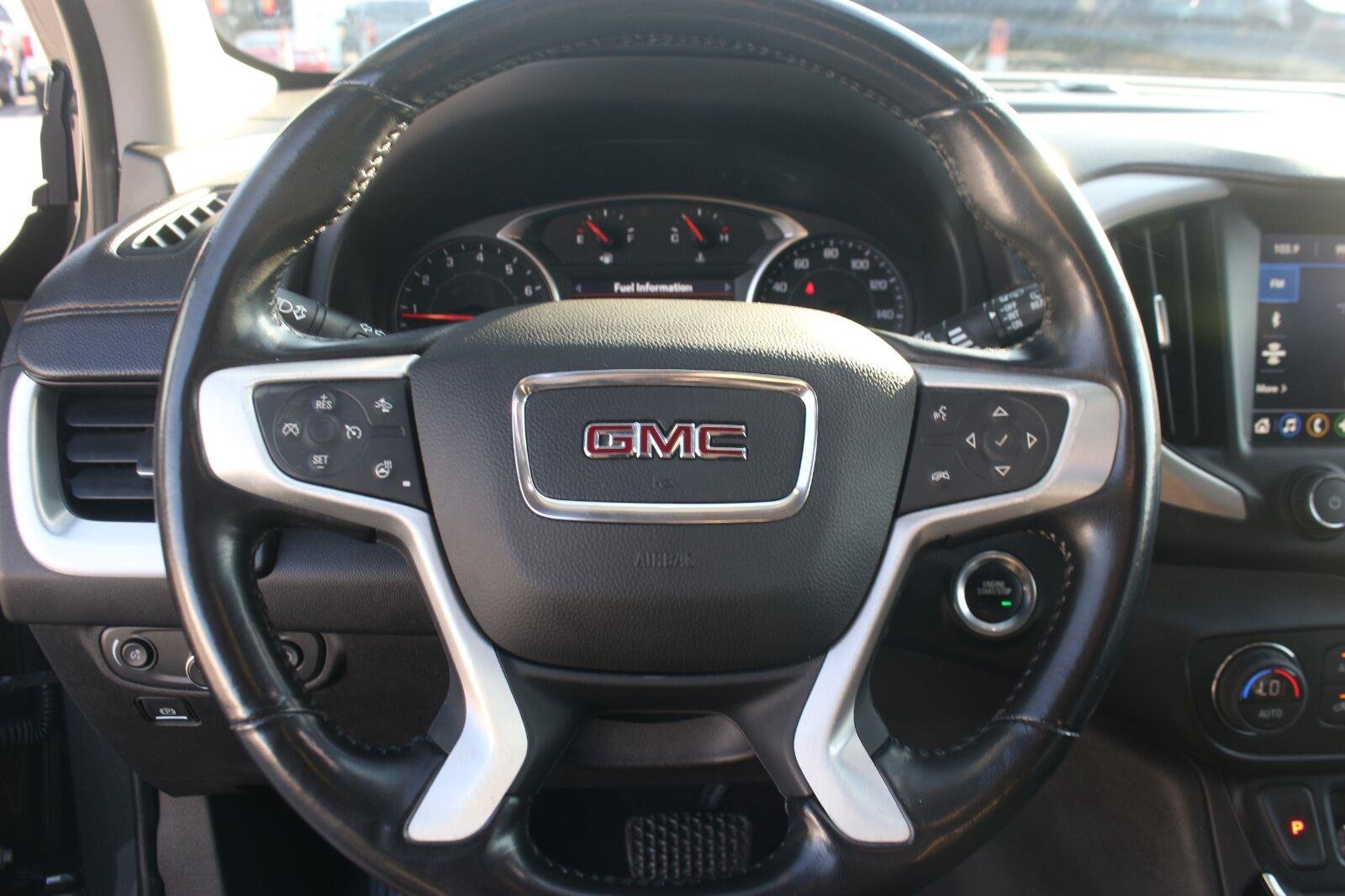 Used 2021 GRAPHITE GRAY METALLIC GMC SLT image 21