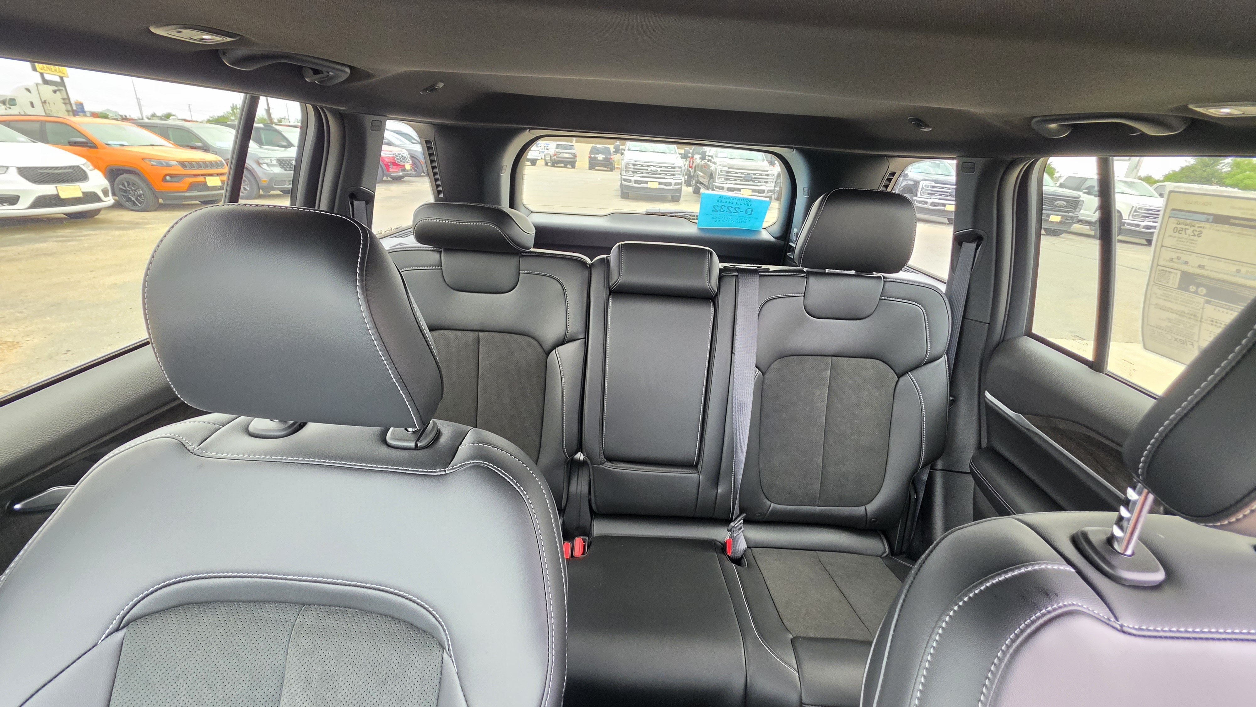 New 2026 Silver Zynith Jeep Laredo Altitude image 16