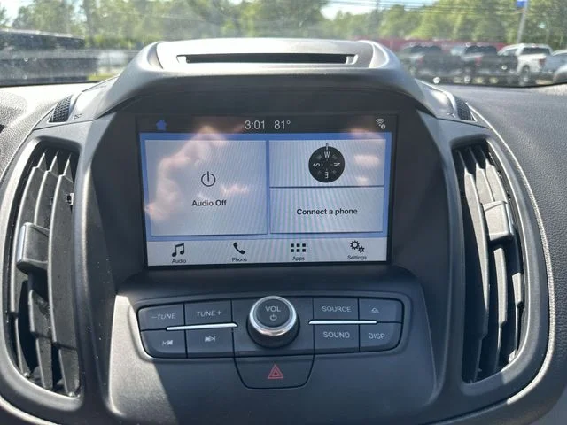 Used 2018 Red Ford SEL image 14