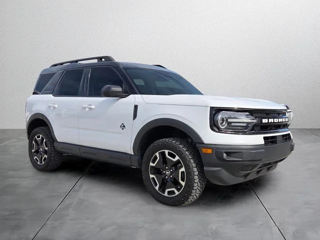 Used 2022 White Ford Outer Banks image 6