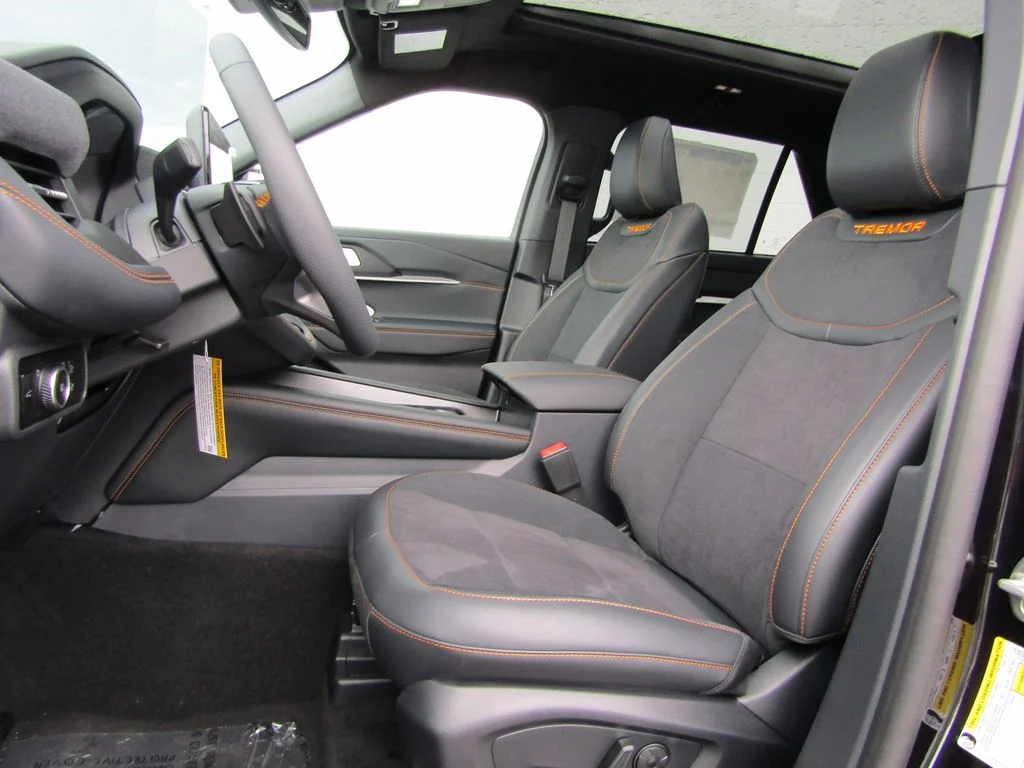 New 2026 Agate Black Metallic Ford Tremor® image 3