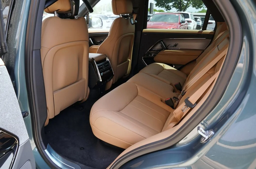 Used 2026 Green Land Rover SE image 33