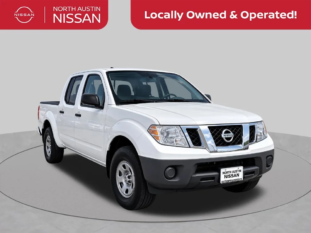 Used 2019 White Nissan S image 1