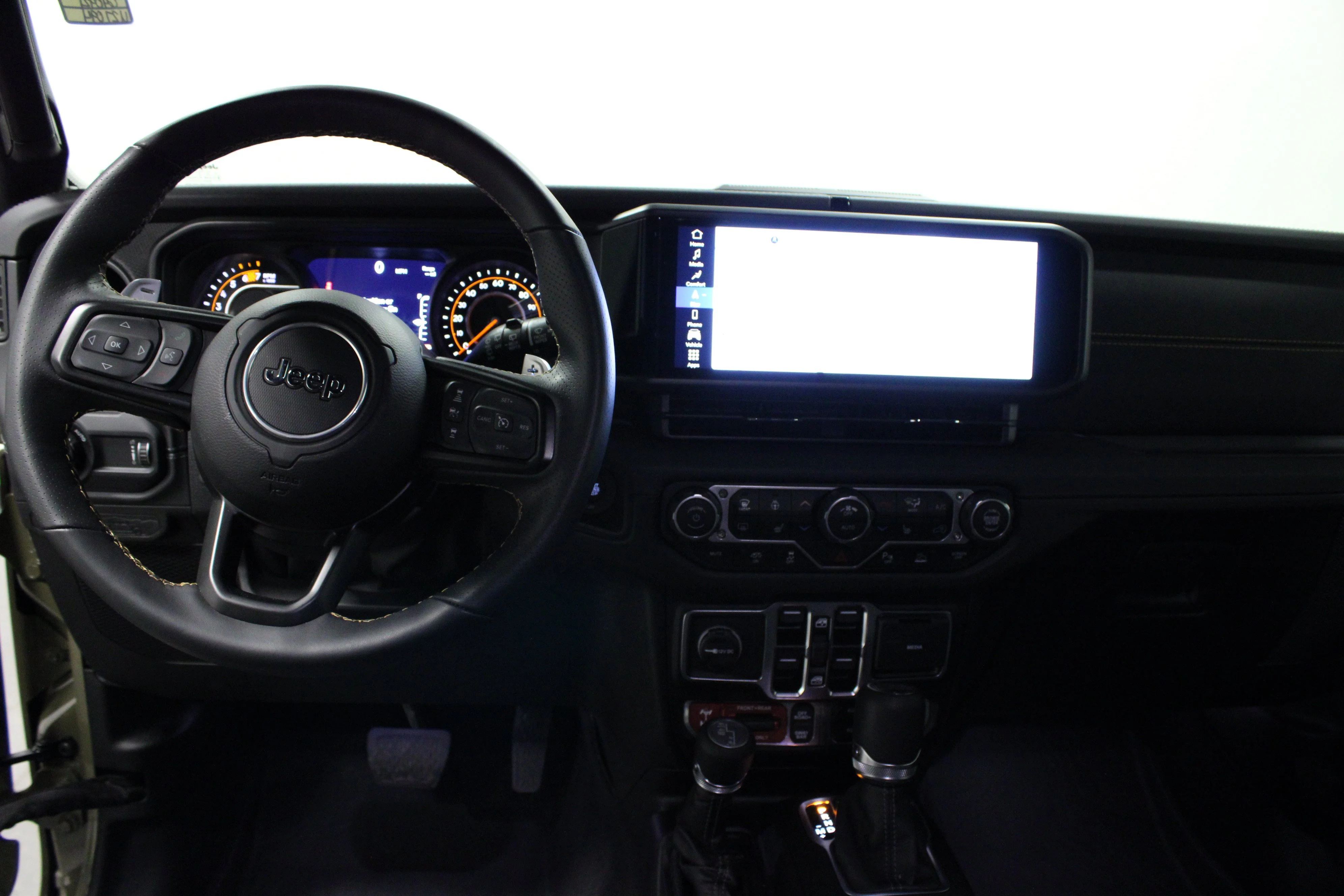 Used 2025 41 Jeep Rubicon 392 image 18