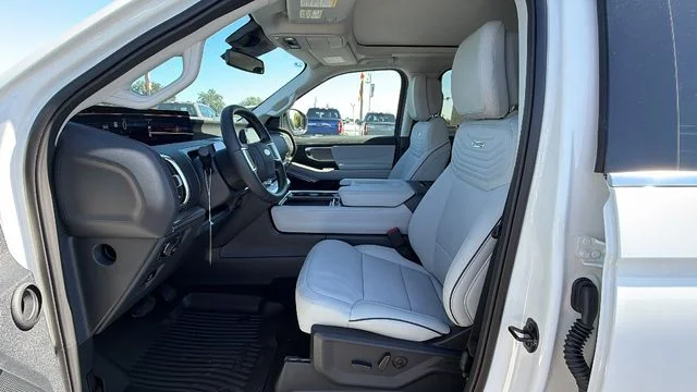 New 2027 Star White Metallic Tri-Coat Ford MAX Platinum image 35