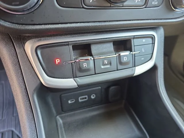 Used 2024 Volcanic Red Tintcoat GMC SLE image 23