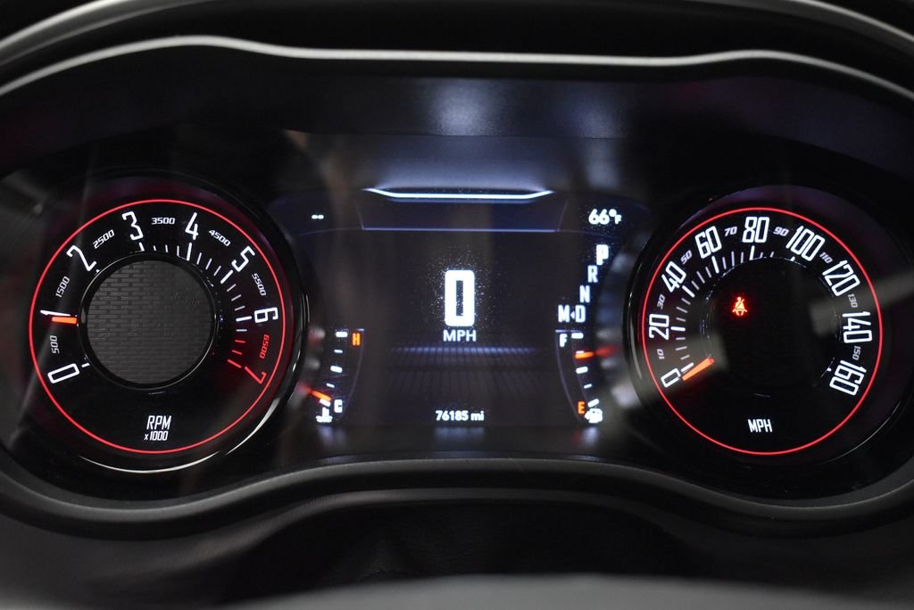 Used 2021 Red Dodge SXT image 19