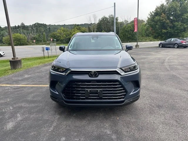Used 2024 Gray Toyota XLE image 8