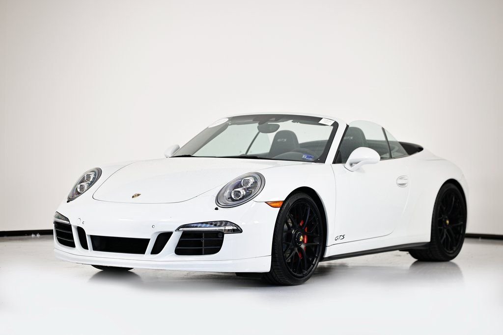 2015 Porsche 911 Carrera GTS
