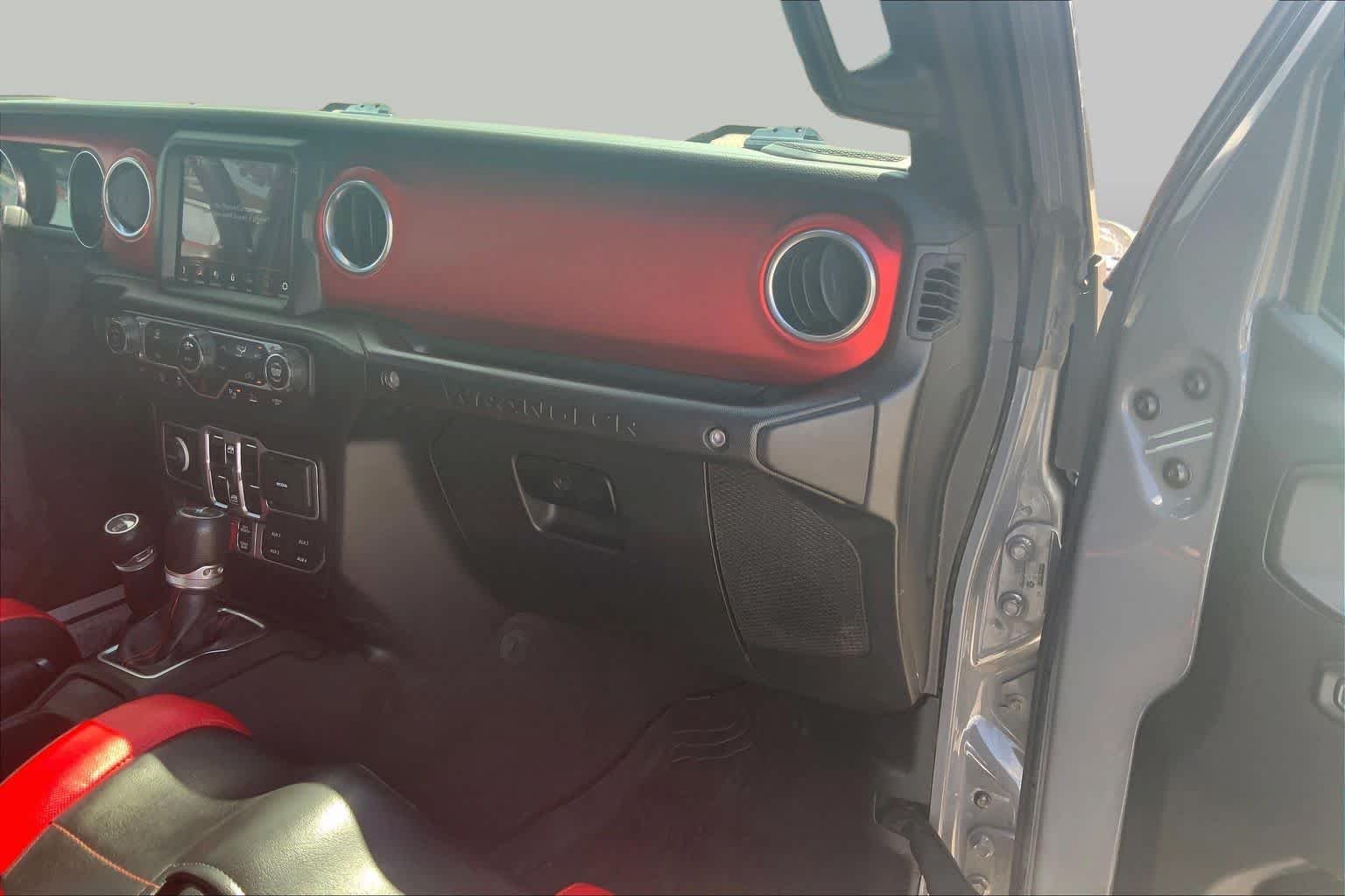 Used 2021 Sting-Gray Clearcoat Jeep Unlimited Rubicon image 19