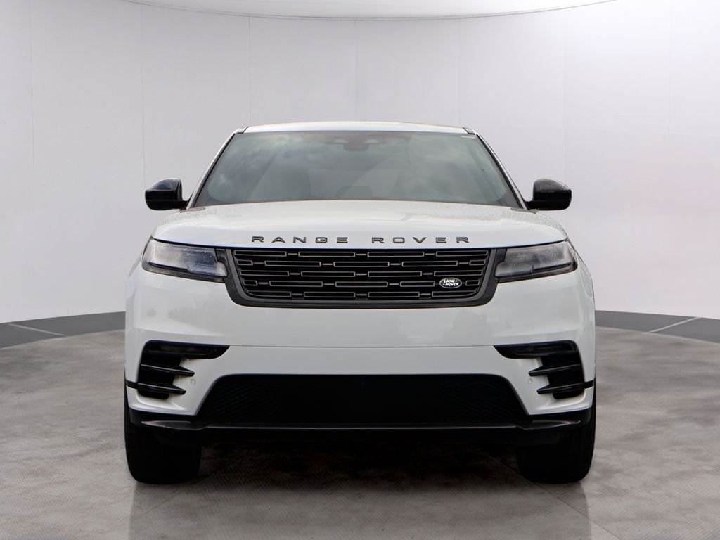 New 2026 Fuji White Land Rover  image 2