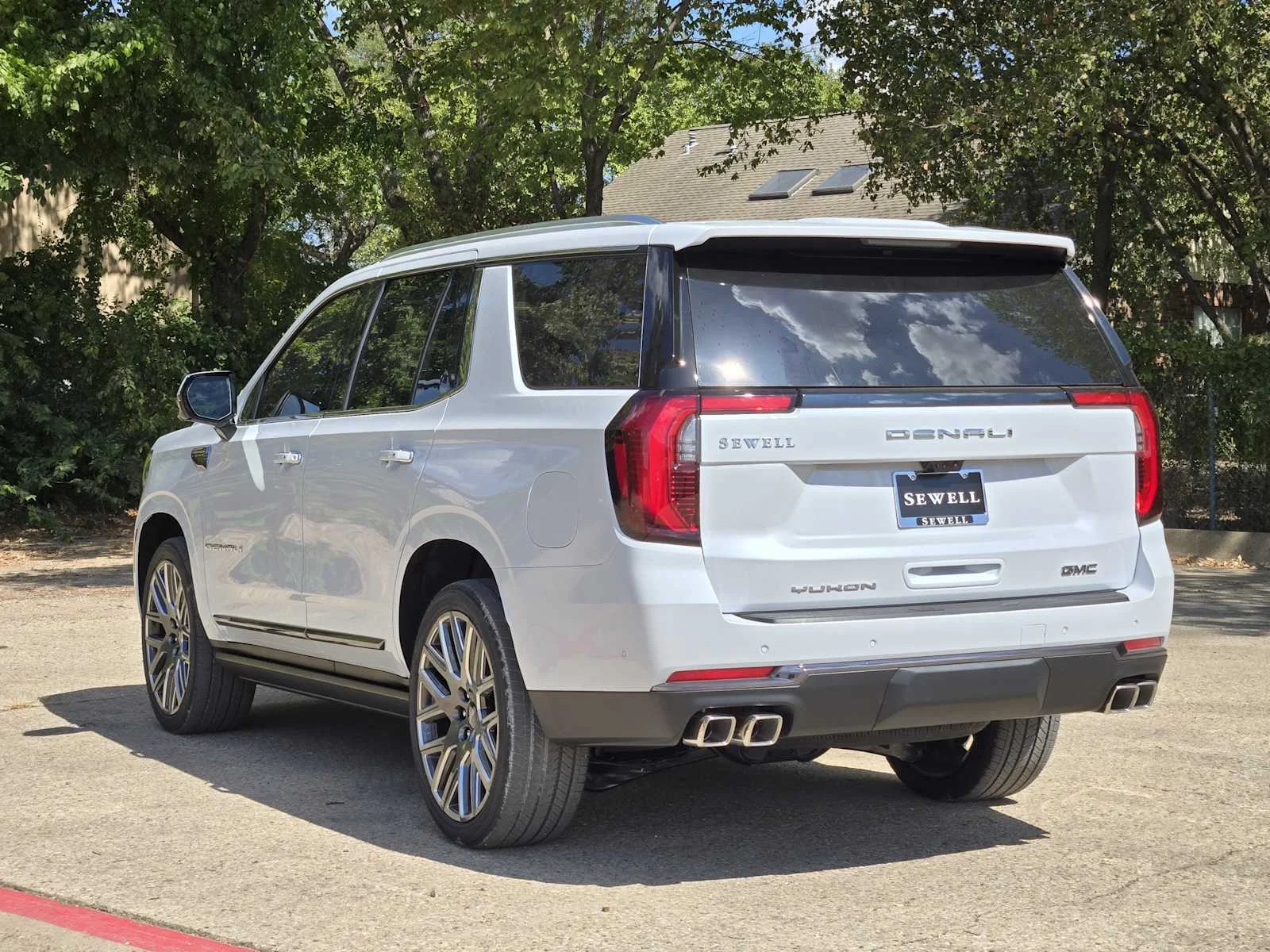 New 2027 Glacier White Tricoat GMC Denali Ultimate image 4