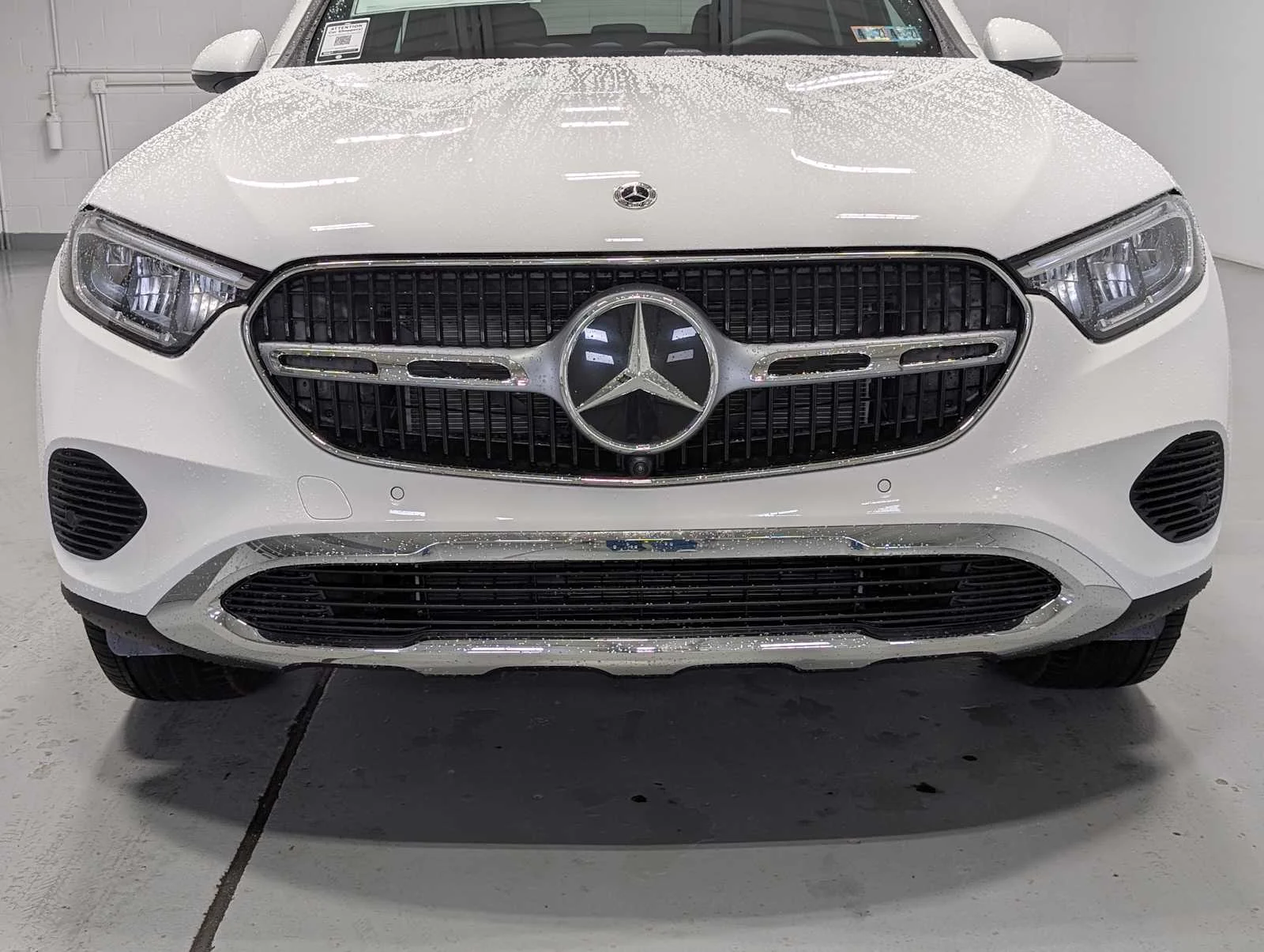 Used 2026 Polar White Mercedes-Benz GLC 300 image 2