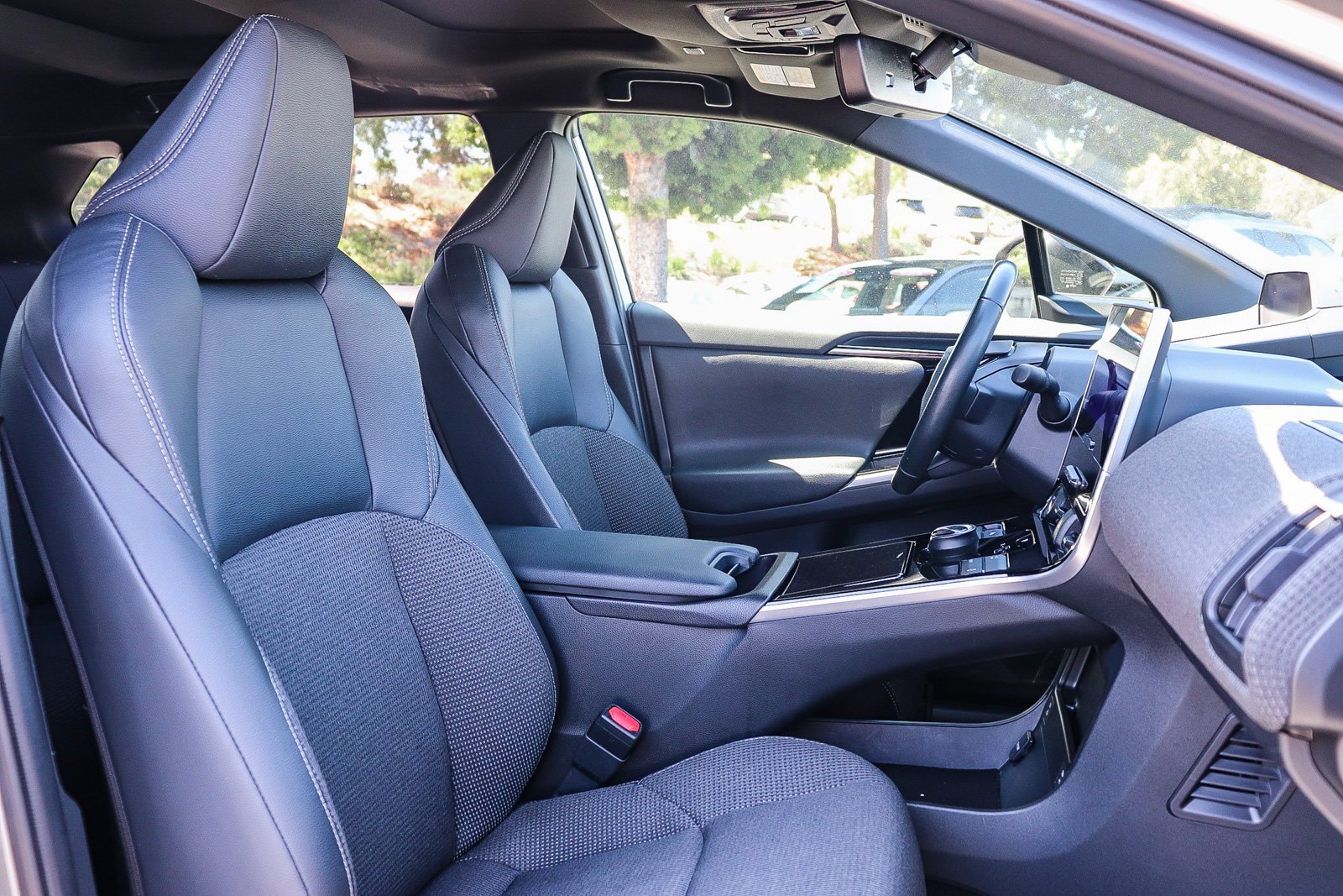 Used 2023  Toyota XLE image 16