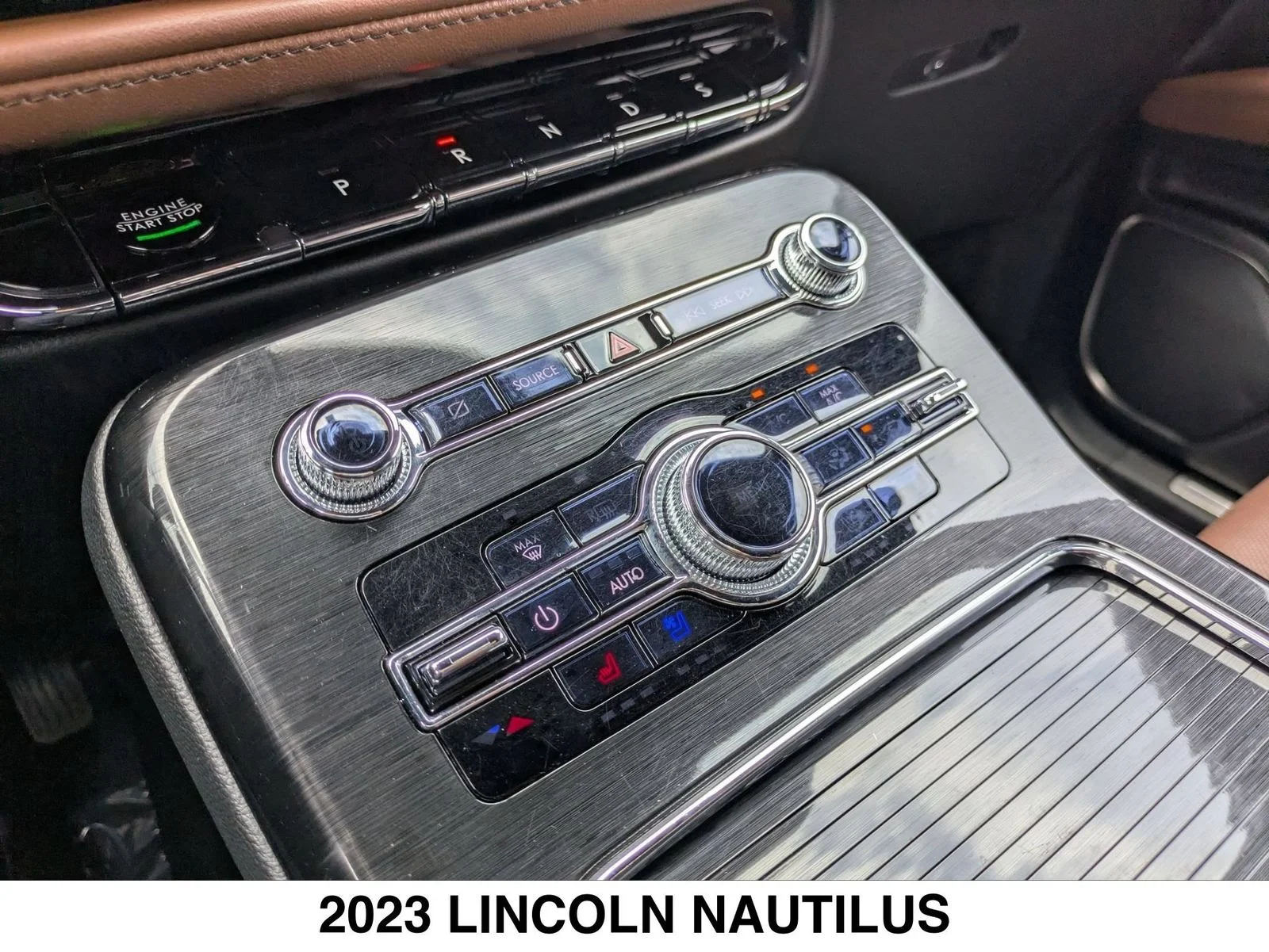 Used 2023 Black Lincoln Reserve image 20