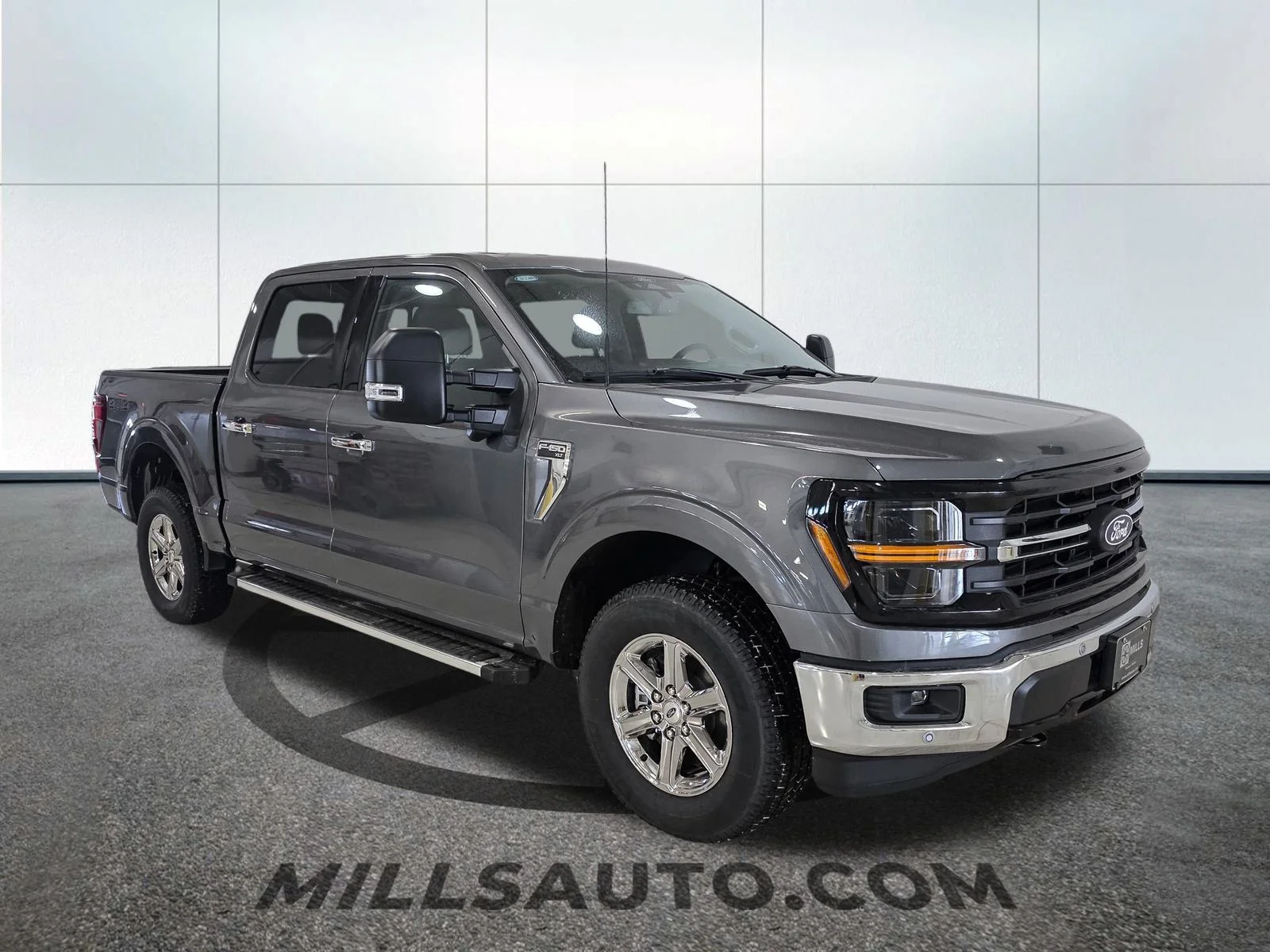 2025 Ford F-150 XLT - Photo 10
