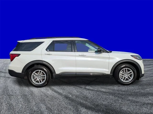 New 2026 Star White Metallic Tri-Coat Ford Active image 3