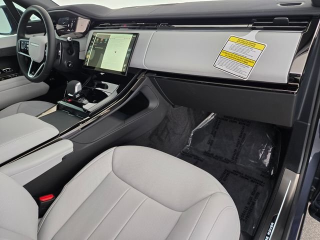 New 2026 Varesine Blue Land Rover SE image 18