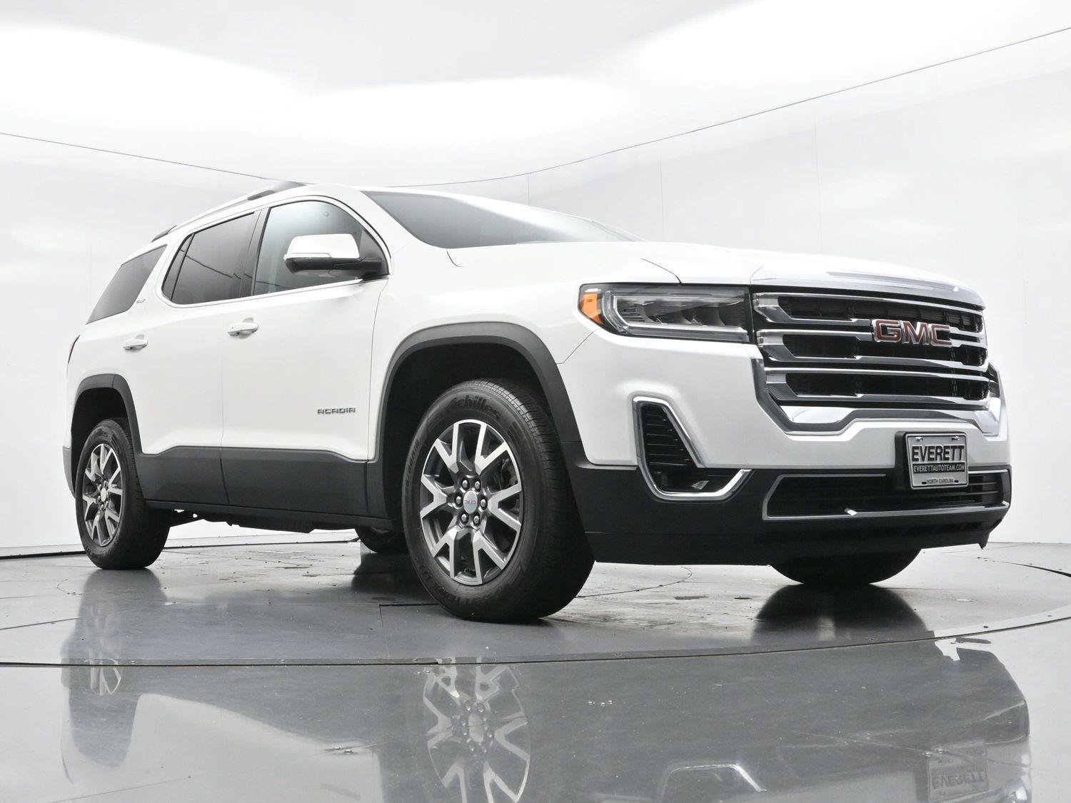 Used 2023 WHITE FROST TRICOAT GMC SLT image 42