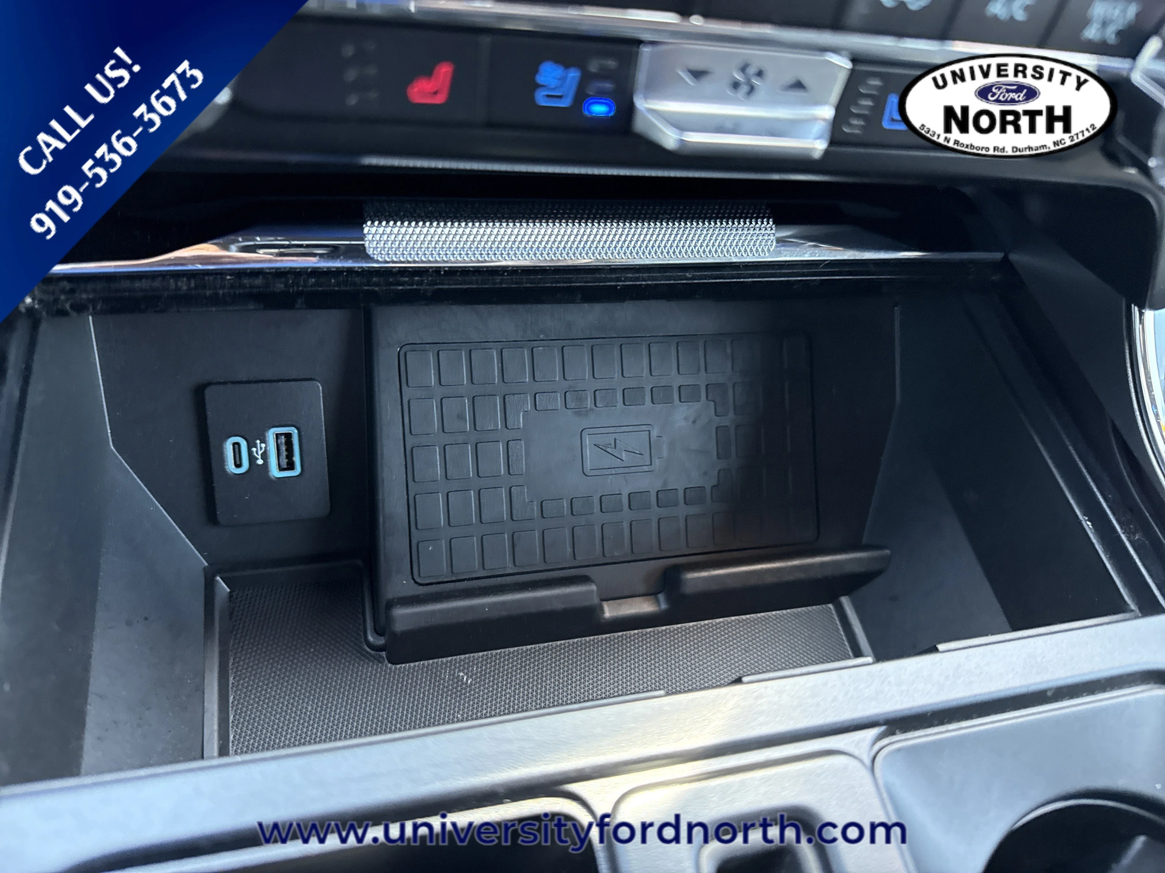 Used 2022 Agate Black Metallic Ford LARIAT image 38