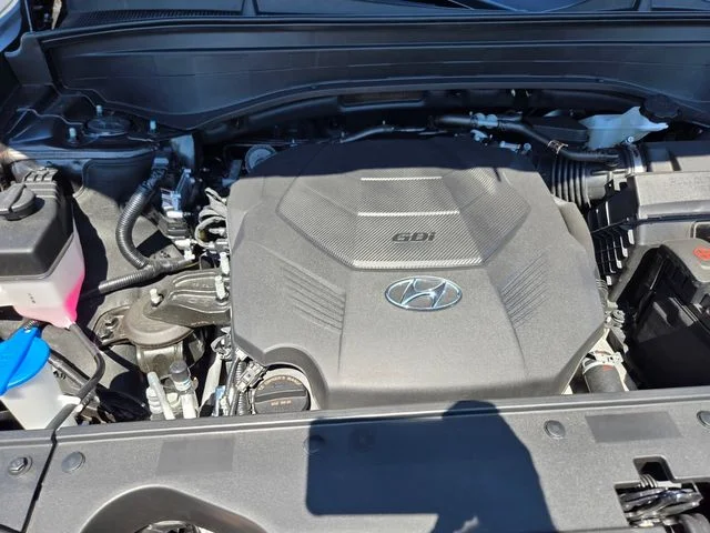 Used 2025 Black Hyundai SEL image 22