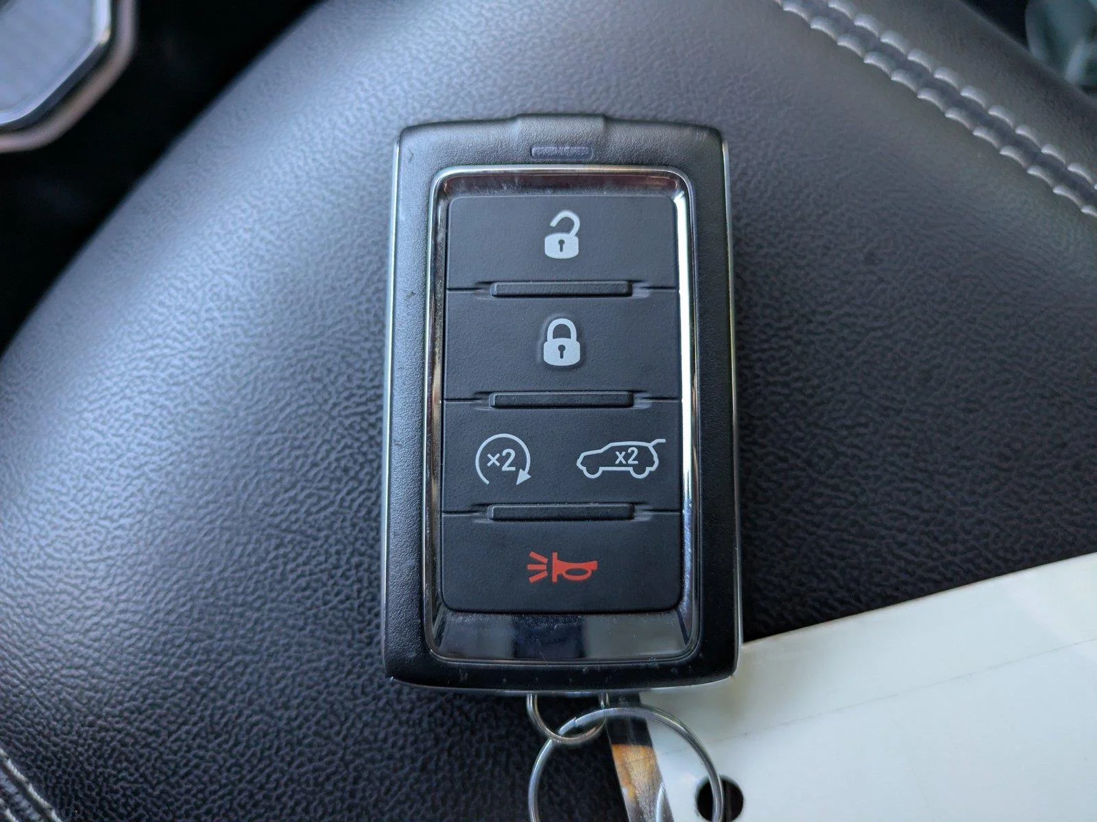 Used 2023 Bright White Clearcoat Jeep Altitude X image 29