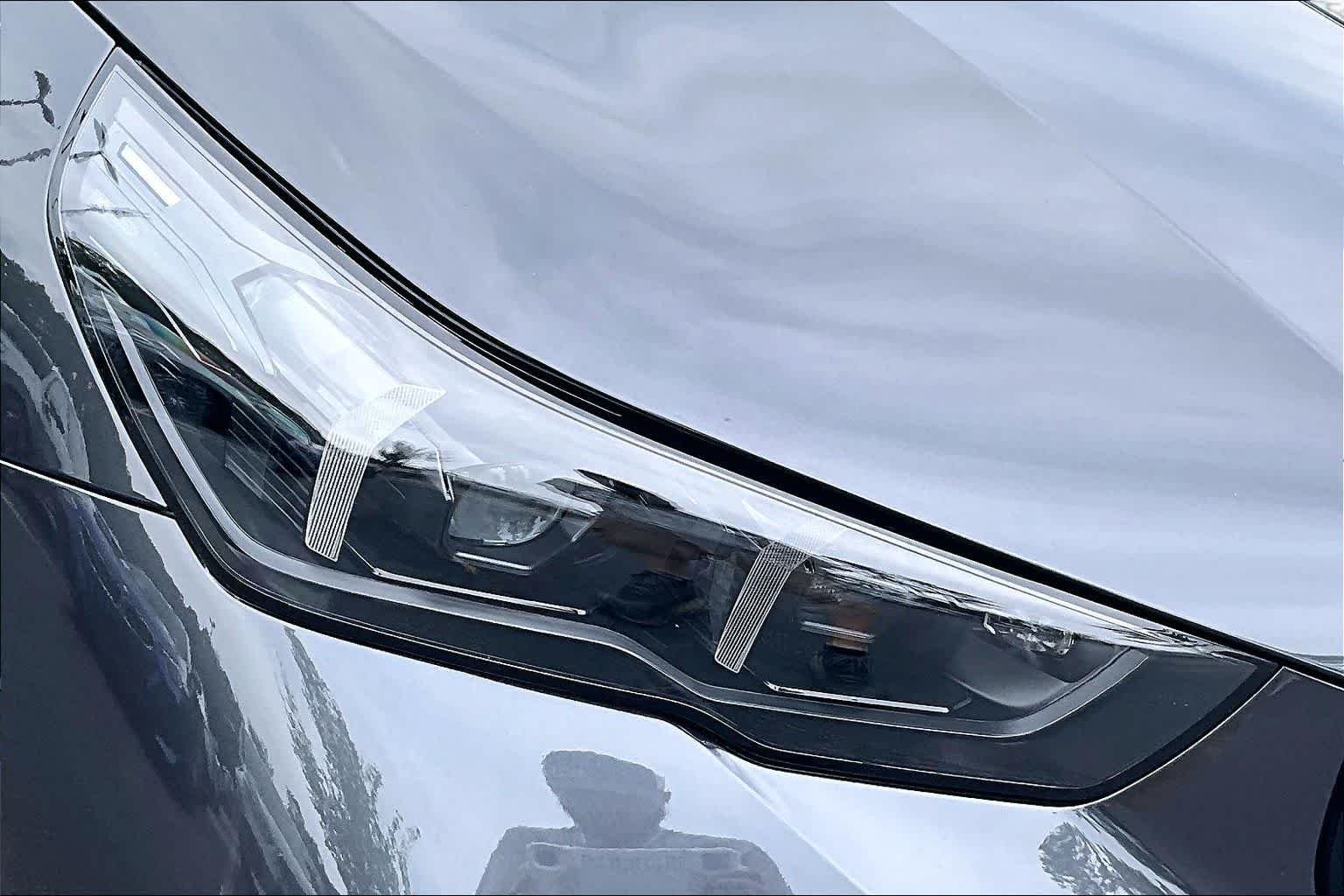 New 2026 Dark Graphite Metallic BMW 550e xDrive image 13
