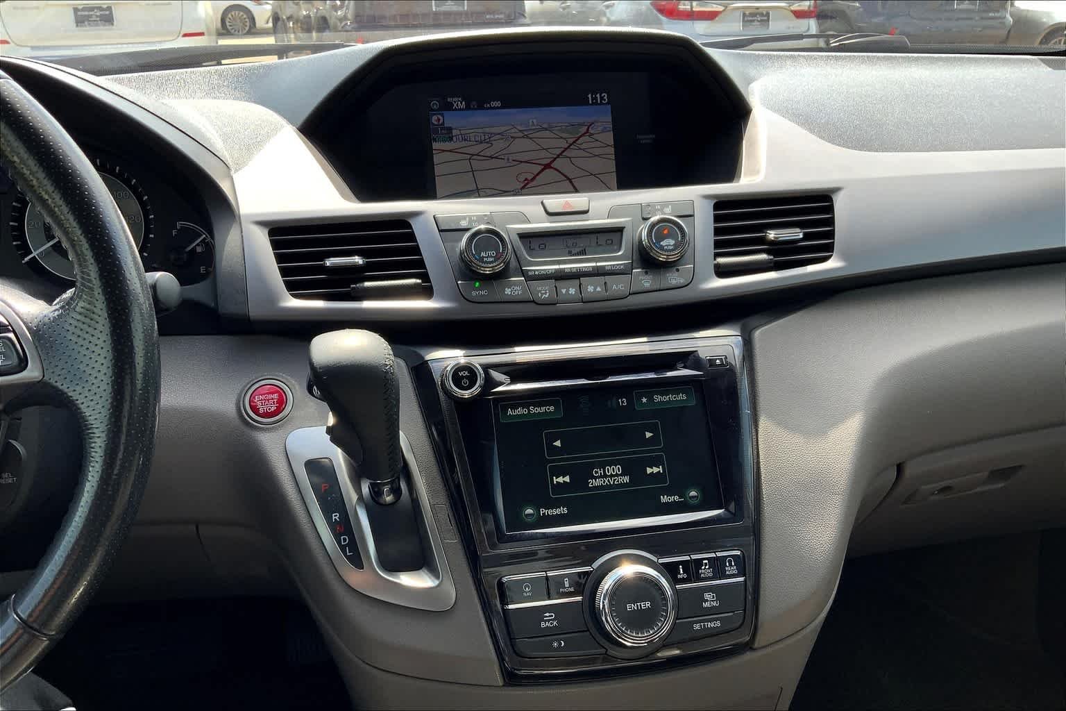 Used 2014 White Diamond Pearl Honda Touring image 33