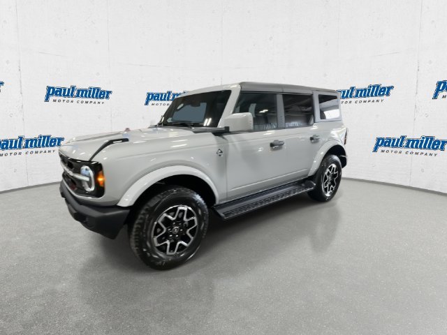 New 2026 White Ford Outer Banks image 5
