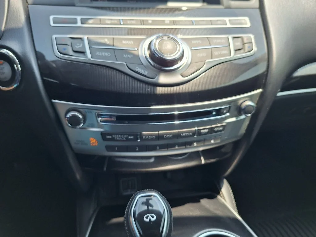 Used 2020 Blue INFINITI LUXE image 17