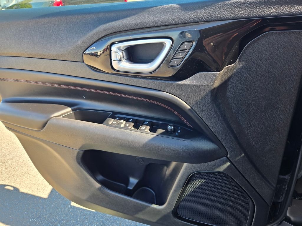 Used 2022 Black Jeep Trailhawk image 26