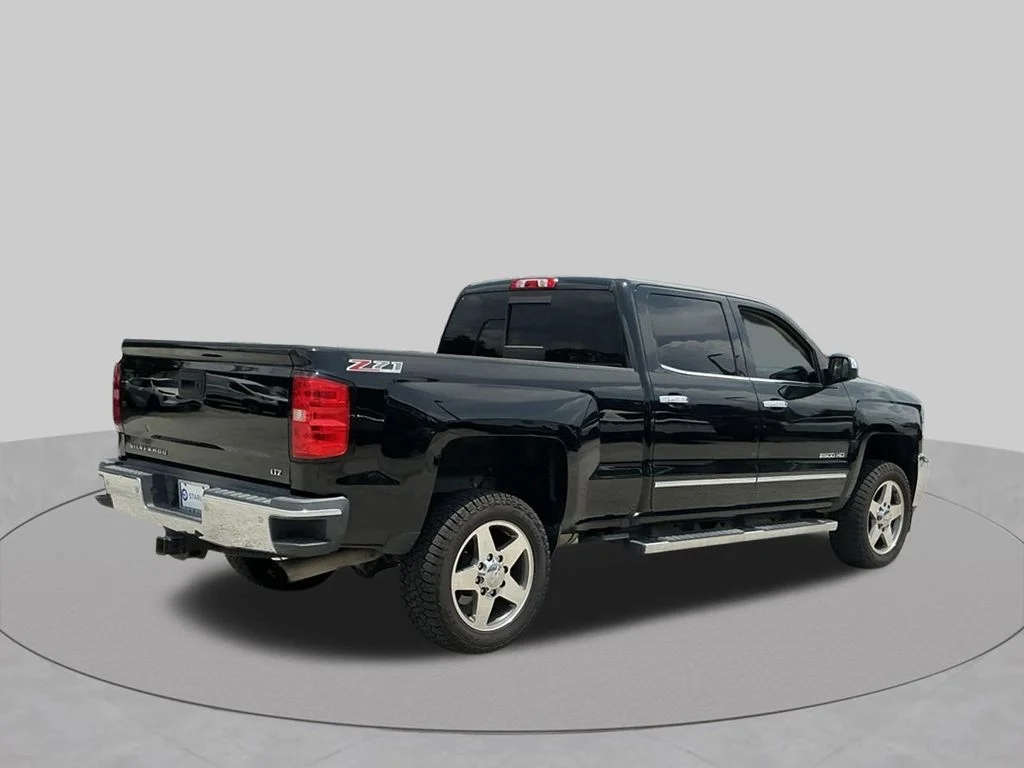 Used 2017 Black Chevrolet LTZ image 9