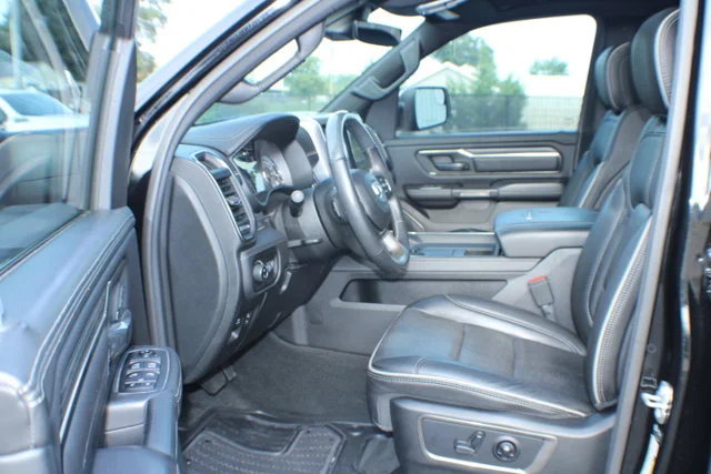 Used 2021 Diamond Black Crystal Pearlcoat Ram Limited image 12