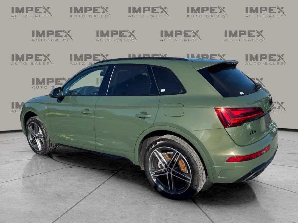 Used 2022 Green Audi 55 Premium Plus image 3