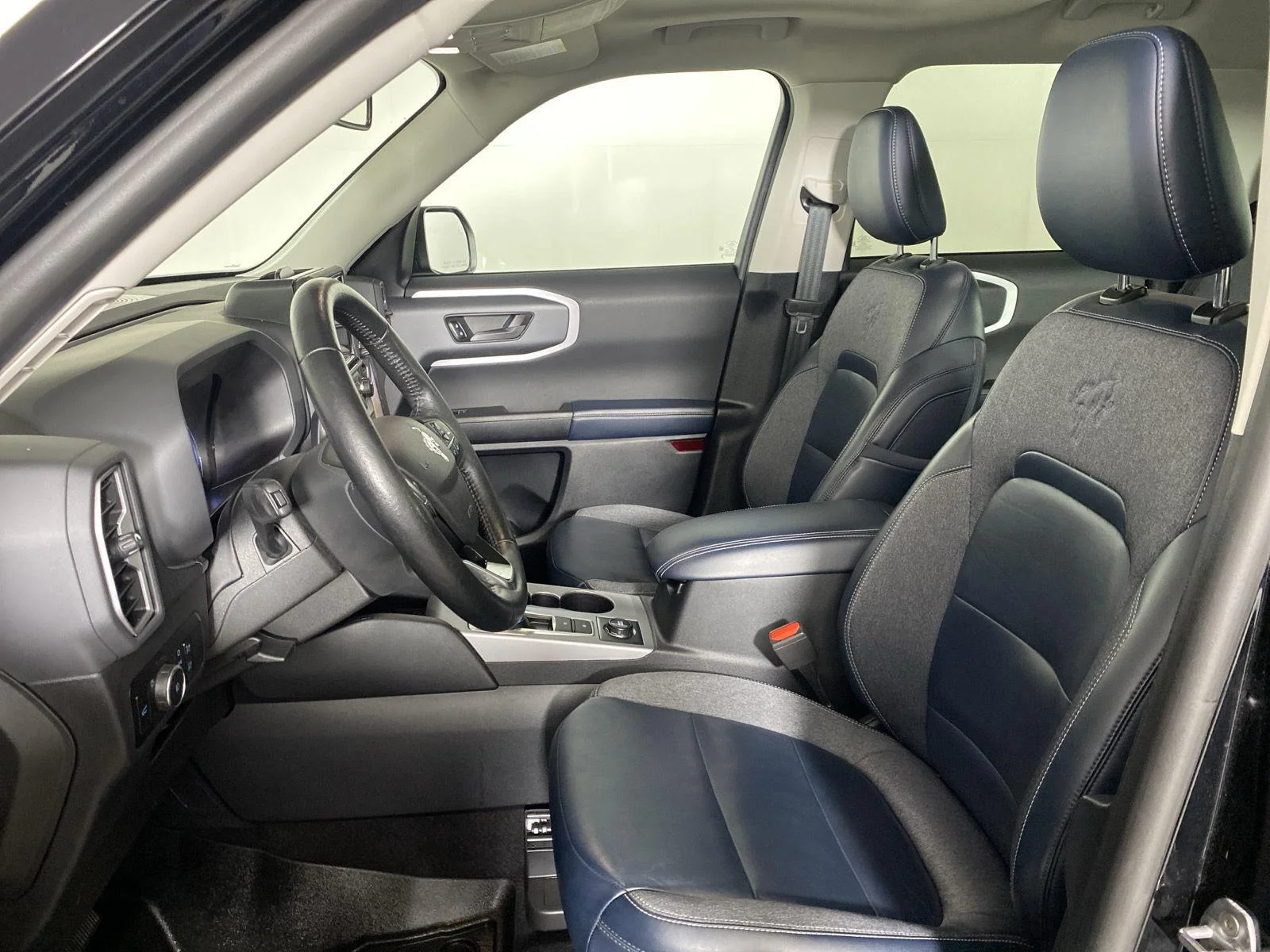 Used 2023 Shadow Black Ford Outer Banks image 20