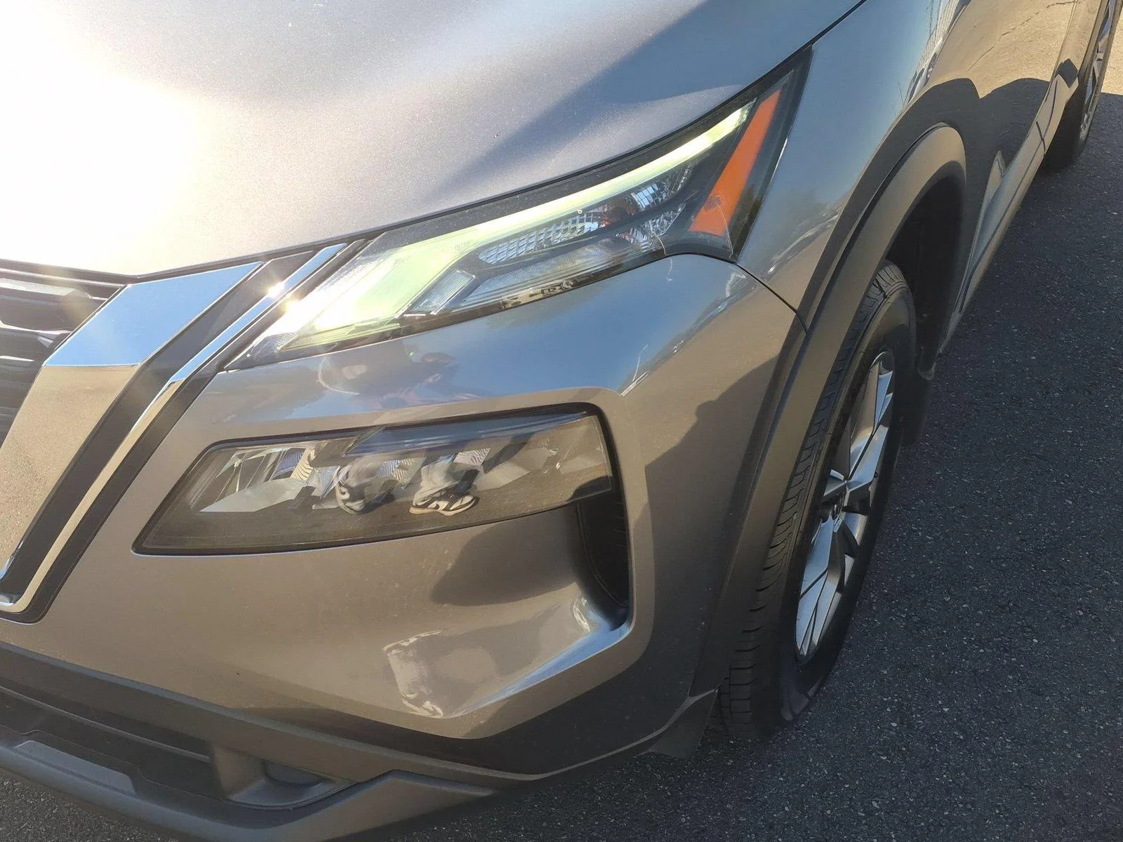 Used 2021 Gun Metallic Nissan S image 9