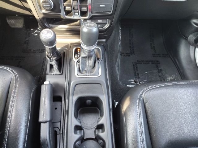 Used 2023 White Jeep Sahara 4xe image 22