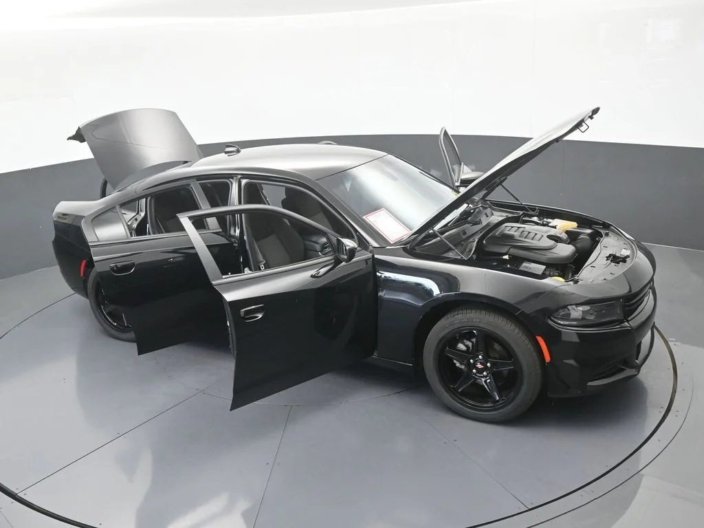 Used 2023 Pitch Black Clearcoat Dodge SXT image 63