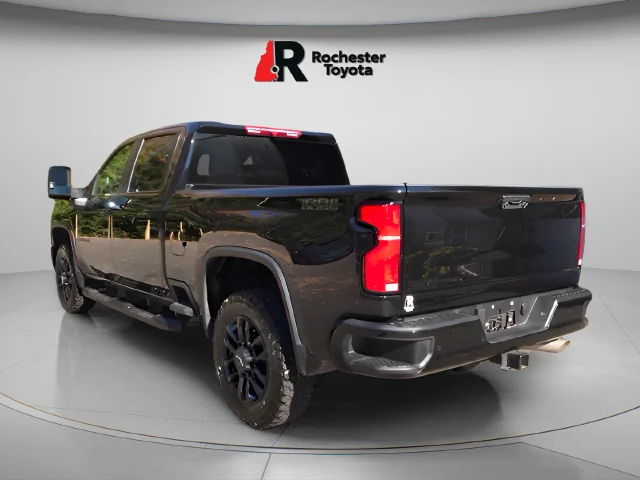 Used 2025 Black Chevrolet LT image 4
